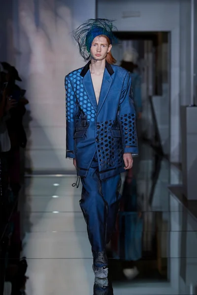 Look 35